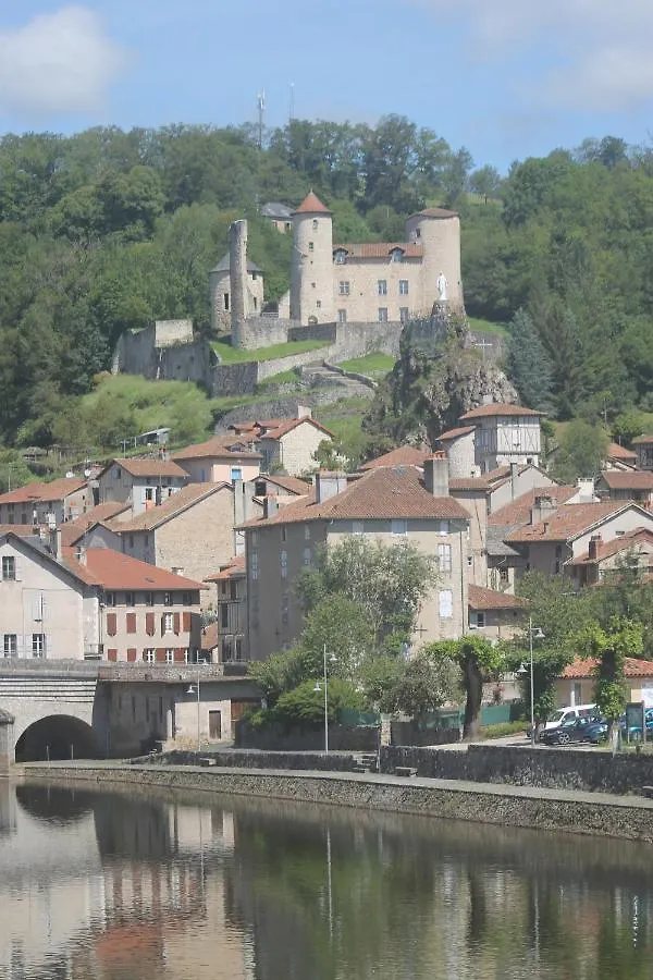 Le Relais Des Planquettes Bed & Breakfast Saint-Etienne-Cantales France