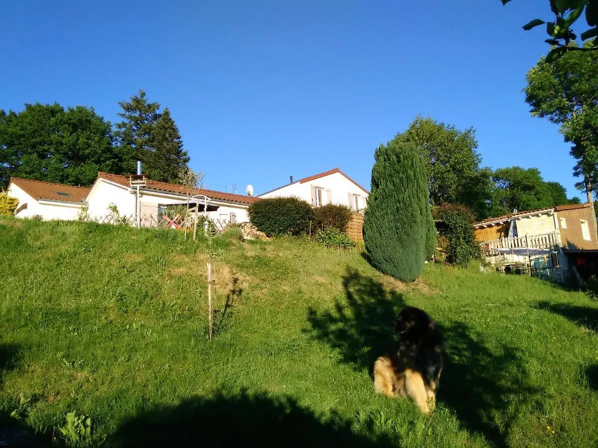 Le Relais Des Planquettes Bed & Breakfast Saint-Etienne-Cantales